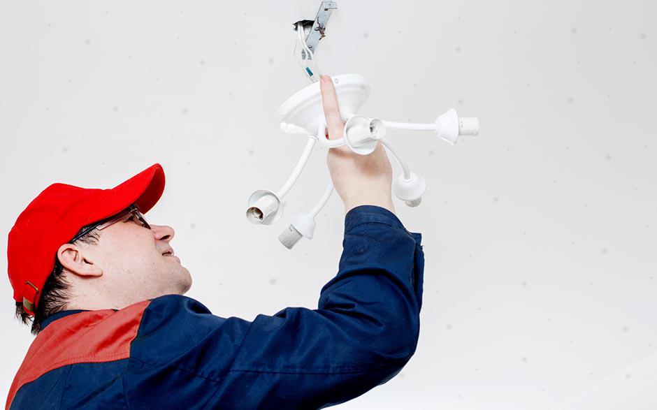 cherche électricien pas cher Suresnes